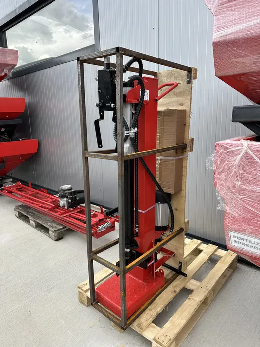 Despicator lemne 12T 220V, crapator spargator bustean 2