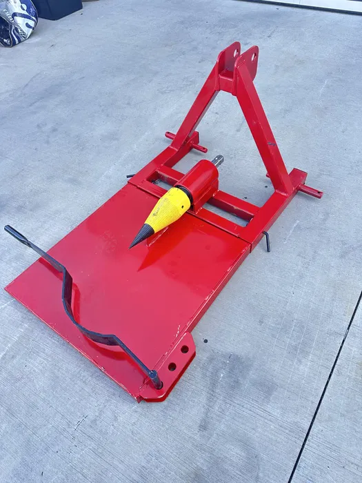 Despicator lemne cu con actionat priza tractor, crapator spargator bustean